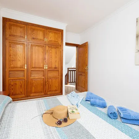 Villa Alegranza *