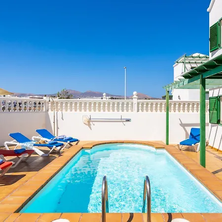 Villa Alegranza Puerto del Carmen (Lanzarote)