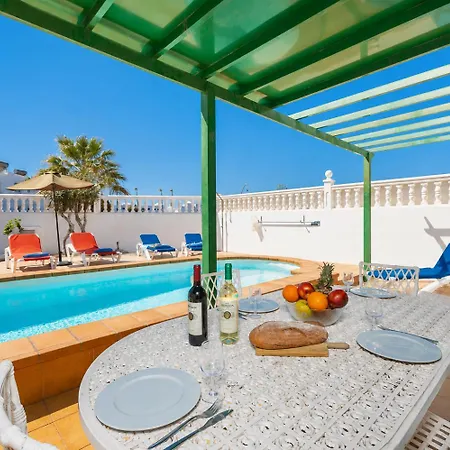 Alegranza Villa